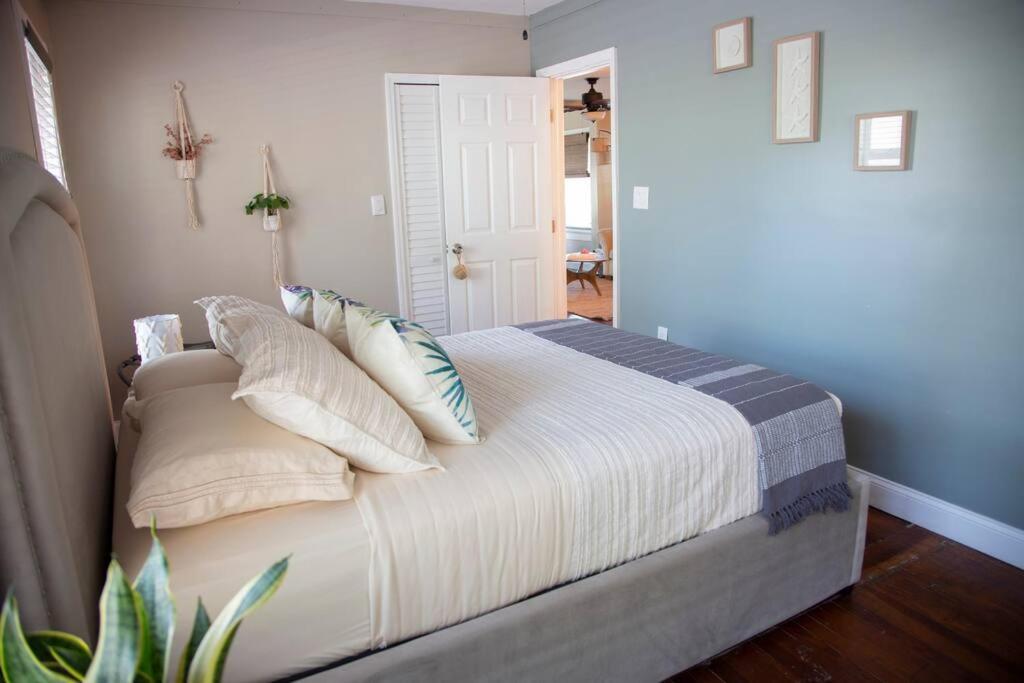 Two Bedroom Ranch With Private Deck Close To Beach เลกเวิร์ท ภายนอก รูปภาพ
